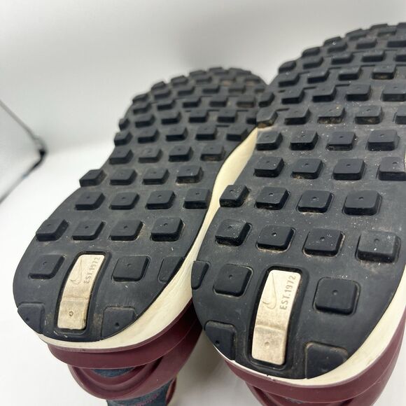 Nike Waffle One SE Race Running Shoes Dark Beetroot DD8014-600 Mens Size 10 - Picture 11 of 14